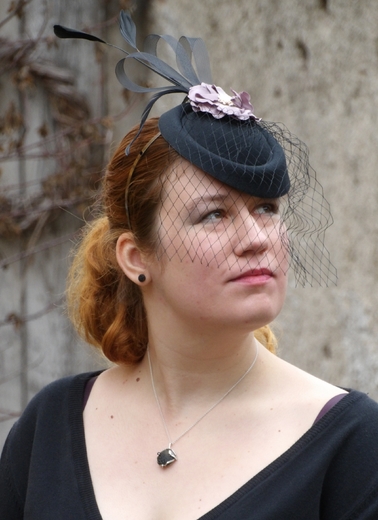 fascinator s květem (1).jpg