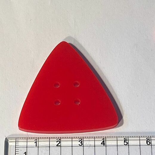 Knoflík trojúhelník červený ViolaArt