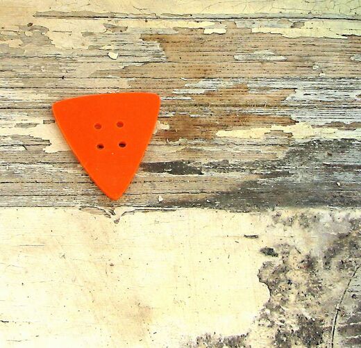 Knoflík trojúhelník  oranžový ViolaArt