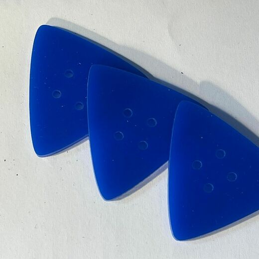 knoflik-trojuhelnik-tmavomodry-violaart (1).jpg