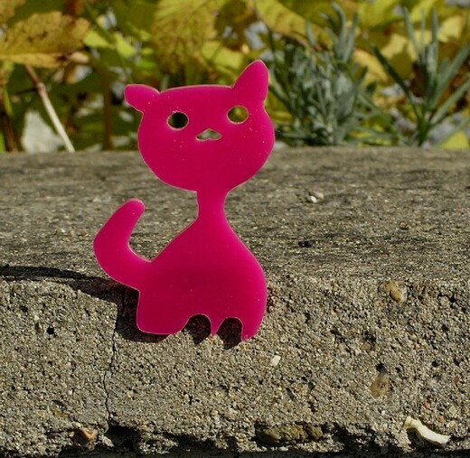 Růžová kočička - brož Violaart