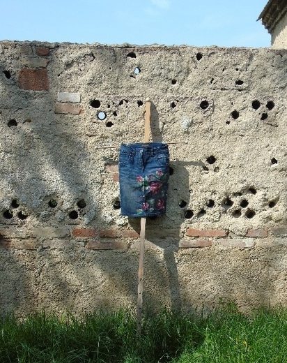 krátká sukně s růžemi (4).jpg