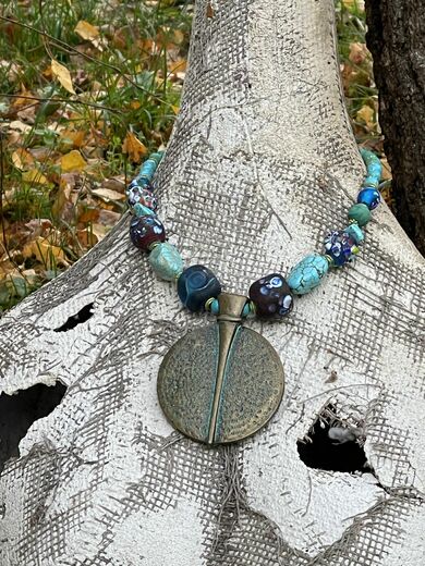 nahrdelnik-amulet (3).jpg