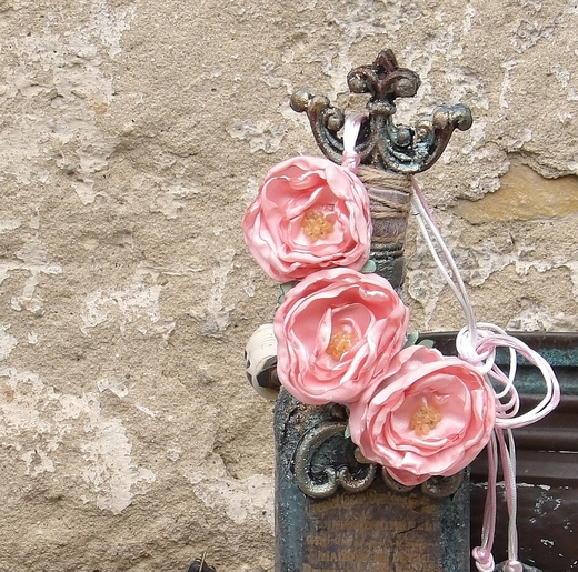 Růžové růžičky - náhrdelník
