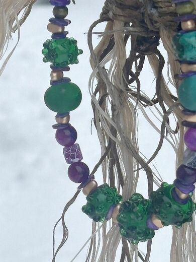 Náhrdelník zelenozlatofialový