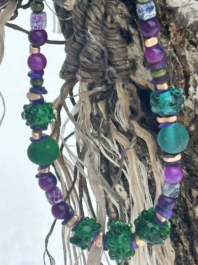 nahrdelnik-zelenozlatofialovy (3).jpg