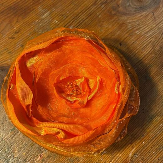 Velká oranžová růže sponka, brož Violaart